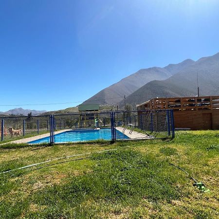 Cabanas Vicuna Cielo De Peralillo - Valle De Elqui Luaran gambar