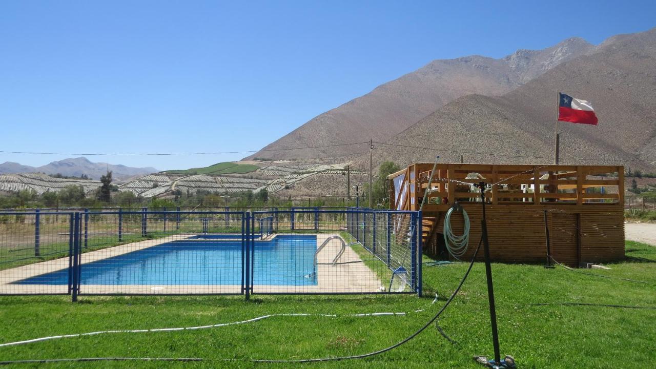 Cabanas Vicuna Cielo De Peralillo - Valle De Elqui Luaran gambar
