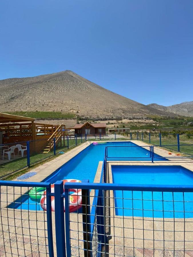 Cabanas Vicuna Cielo De Peralillo - Valle De Elqui Luaran gambar